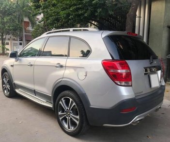 Chevrolet Captiva 2016 - Cần bán Chevrolet Captiva đời 2016, màu bạc, giá 576tr