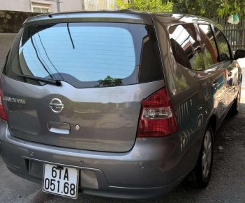 Nissan Grand livina 2011 - Cần bán Nissan Grand livina sản xuất 2011, màu xám, xe nhập xe gia đình giá cạnh tranh