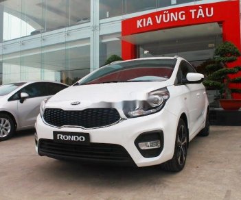 Kia Rondo     2020 - Bán ô tô Kia Rondo đời 2020, màu trắng, 585tr