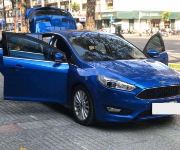 Ford Focus 2018 - Cần bán gấp Ford Focus đời 2018, màu xanh lam