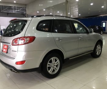 Hyundai Santa Fe 2011 - Bán xe Hyundai Santa Fe 2.4AT 2011, màu bạc, giá cạnh tranh