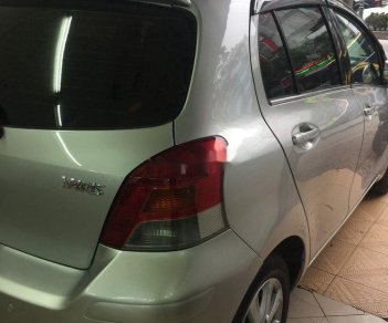 Toyota Yaris 2009 - Cần bán lại xe Toyota Yaris sản xuất 2009, màu bạc, 330 triệu