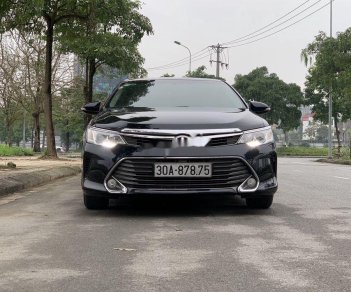 Toyota Camry 2015 - Bán Toyota Camry 2.0E sản xuất năm 2015, màu đen