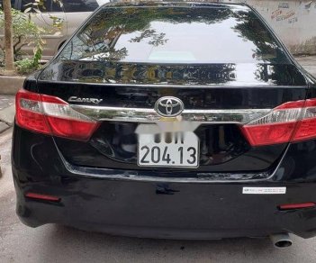 Toyota Camry 2014 - Bán Toyota Camry 2014, xe gia đình, số tự động