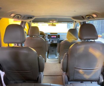 Toyota Sienna 2011 - Cần bán xe Toyota Sienna đời 2011, màu vàng ít sử dụng