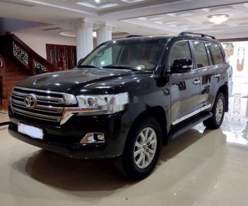 Toyota Land Cruiser   2015 - Cần bán xe Toyota Land Cruiser V8 năm 2015, màu đen, xe nhập chính chủ