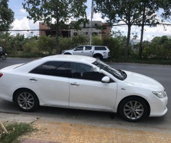 Toyota Camry 2012 - Cần bán xe Toyota Camry 2.5Q năm 2012, màu trắng xe gia đình