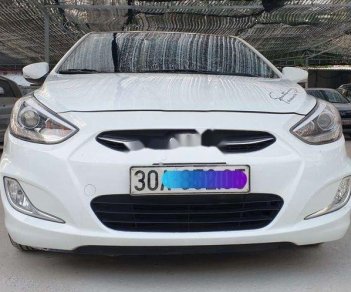 Hyundai Accent 2015 - Cần bán gấp Hyundai Accent đời 2015, màu trắng, nhập khẩu nguyên chiếc