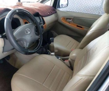 Toyota Innova 2011 - Bán Toyota Innova G sản xuất năm 2011, nhập khẩu nguyên chiếc