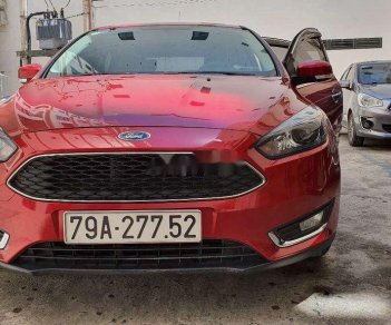 Ford Focus 2017 - Bán ô tô Ford Focus đời 2017, màu đỏ như mới