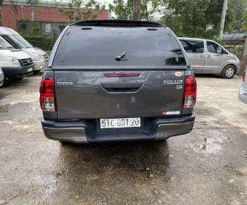 Toyota Hilux 2016 - Cần bán xe Toyota Hilux năm sản xuất 2016, màu xám, nhập khẩu nguyên chiếc, giá chỉ 510 triệu