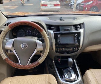 Nissan Navara 2017 - Cần bán gấp Nissan Navara EL 2.5 Turbo AT sản xuất năm 2017, nhập khẩu còn mới giá cạnh tranh