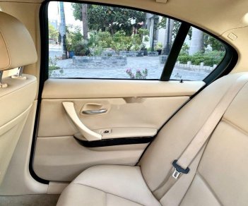 BMW 3 Series 2009 - Bán BMW 3 Series năm sản xuất 2009, màu trắng, nhập khẩu