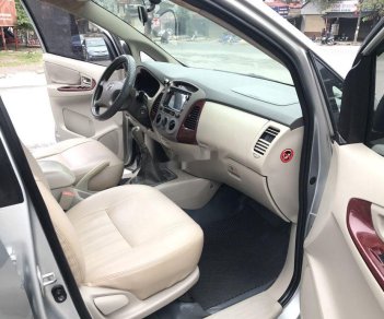 Toyota Innova   2011 - Cần bán xe Toyota Innova 2.0G sản xuất năm 2011, giá 365tr