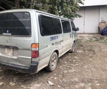 Toyota Hiace 2004 - Cần bán xe Toyota Hiace năm sản xuất 2004, màu xanh lam, nhập khẩu, giá tốt