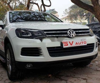 Volkswagen Touareg 2014 - Cần bán gấp Volkswagen Touareg 2014, màu trắng, nhập khẩu nguyên chiếc, giá chỉ 999 triệu