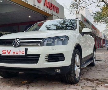 Volkswagen Touareg 2014 - Cần bán gấp Volkswagen Touareg 2014, màu trắng, nhập khẩu nguyên chiếc, giá chỉ 999 triệu