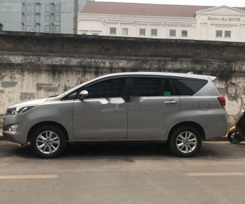 Toyota Innova   2019 - Bán xe Toyota Innova sản xuất năm 2019, màu bạc