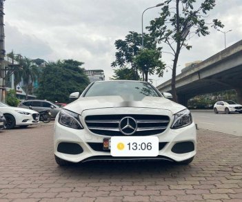 Mercedes-Benz C class 2016 - Cần bán Mercedes đời 2016, màu trắng chính chủ