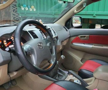 Toyota Hilux 2012 - Xe Toyota Hilux 3.0 năm 2012, màu trắng, xe nhập, giá chỉ 395 triệu