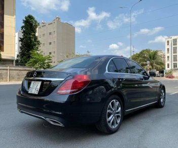 Mercedes-Benz C class  C200  2018 - Cần bán gấp Mercedes C200 đời 2018, màu đen