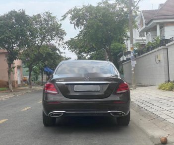 Mercedes-Benz E class  E200    2017 - Cần bán xe Mercedes E200 đời 2017