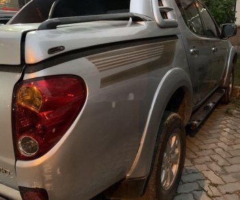 Mitsubishi Triton 2011 - Xe Mitsubishi Triton 4x4 AT năm 2011, màu bạc, nhập khẩu Thái Lan chính chủ giá cạnh tranh