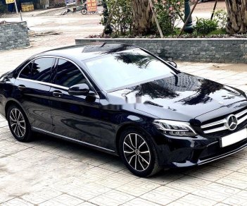 Mercedes-Benz C class   2018 - Bán ô tô Mercedes C200 sản xuất 2018, màu đen