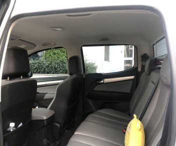 Chevrolet Colorado 2018 - Xe Chevrolet Colorado 4x4AT đời 2018, màu trắng số tự động