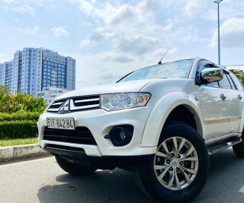 Mitsubishi Pajero Sport 4x2 MT 2017 - Cần bán Mitsubishi Pajero Sport 4x2 MT sản xuất 2017, màu trắng, xe như mới