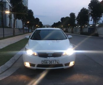 Kia Forte     2011 - Bán ô tô Kia Forte sản xuất năm 2011, màu trắng
