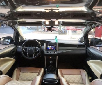 Toyota Innova     2018 - Cần bán xe Toyota Innova sản xuất 2018 số sàn, giá chỉ 660 triệu