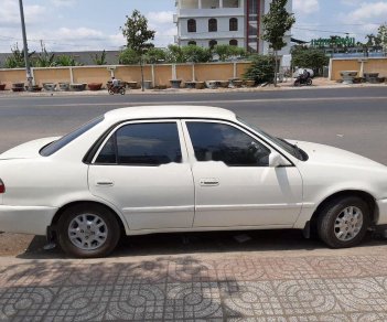 Toyota Corolla 2000 - Cần bán gấp Toyota Corolla đời 2000, màu trắng chính chủ