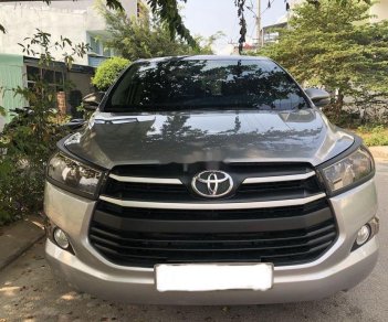 Toyota Innova 2018 - Cần bán xe Toyota Innova sản xuất năm 2018, màu xám, giá 608tr