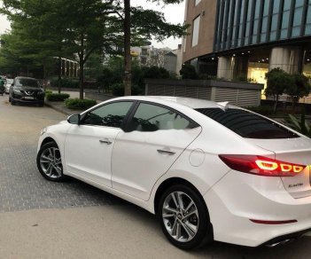 Hyundai Elantra 2018 - Bán Hyundai Elantra đời 2018, màu trắng, giá tốt