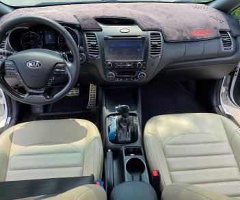 Kia Cerato 2.0 AT 2018 - Cần bán lại xe Kia Cerato 2.0 AT đời 2018, màu trắng, giá chỉ 599 triệu