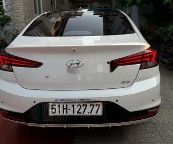 Hyundai Elantra 2019 - Cần bán lại xe Hyundai Elantra đời 2019, màu trắng giá cạnh tranh