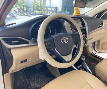 Toyota Vios 2019 - Bán xe giá ưu đãi với chiếc Toyota Vios E 1.5CVT đời 2019, màu trắng, giao xe nhanh