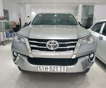 Toyota Fortuner 2.7V 2019 - Bán Toyota Fortuner 2.7V sản xuất năm 2019, màu bạc, xe cũ như mới