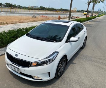 Kia Cerato 2.0 AT 2018 - Cần bán lại xe Kia Cerato 2.0 AT đời 2018, màu trắng, giá chỉ 599 triệu