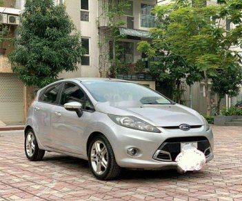 Ford Fiesta   2013 - Bán Ford Fiesta đời 2013, màu bạc, chính chủ  