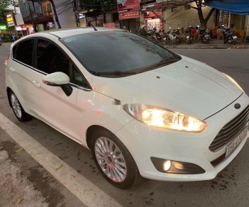 Ford Fiesta 2018 - Cần bán lại xe Ford Fiesta đời 2018, màu trắng, 452tr