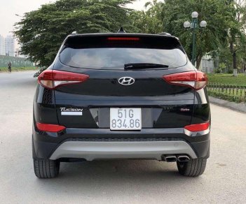 Hyundai Tucson   2018 - Bán Hyundai Tucson sản xuất năm 2018, màu đen, số tự động