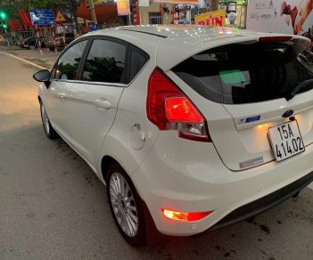 Ford Fiesta 2018 - Cần bán lại xe Ford Fiesta đời 2018, màu trắng, 452tr