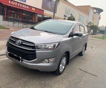 Toyota Innova   2017 - Bán Toyota Innova sản xuất năm 2017, màu bạc