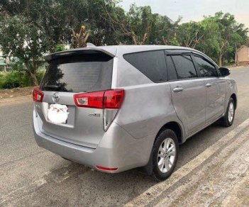 Toyota Innova   2017 - Bán Toyota Innova sản xuất năm 2017, màu bạc