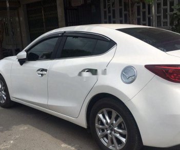 Mazda 3     2018 - Cần bán gấp Mazda 3 đời 2018, màu trắng còn mới