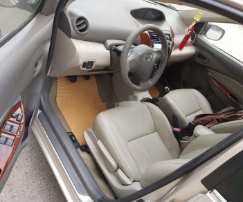 Toyota Vios   2014 - Bán Toyota Vios 1.5E đời 2014, giá chỉ 295 triệu