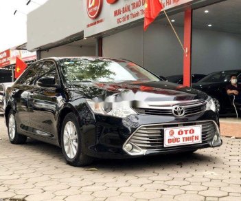 Toyota Camry   2015 - Cần bán lại xe Toyota Camry năm 2015, màu đen, giá tốt