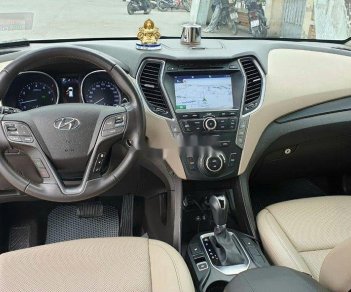 Hyundai Santa Fe 2016 - Bán xe Hyundai Santa Fe 2016, màu trắng chính chủ, 875 triệu